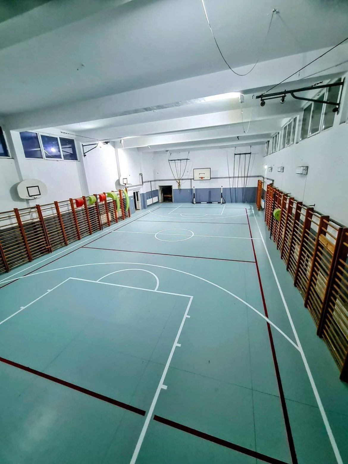 Salla e sportit në shkollën fillore në Kërçovë është gati